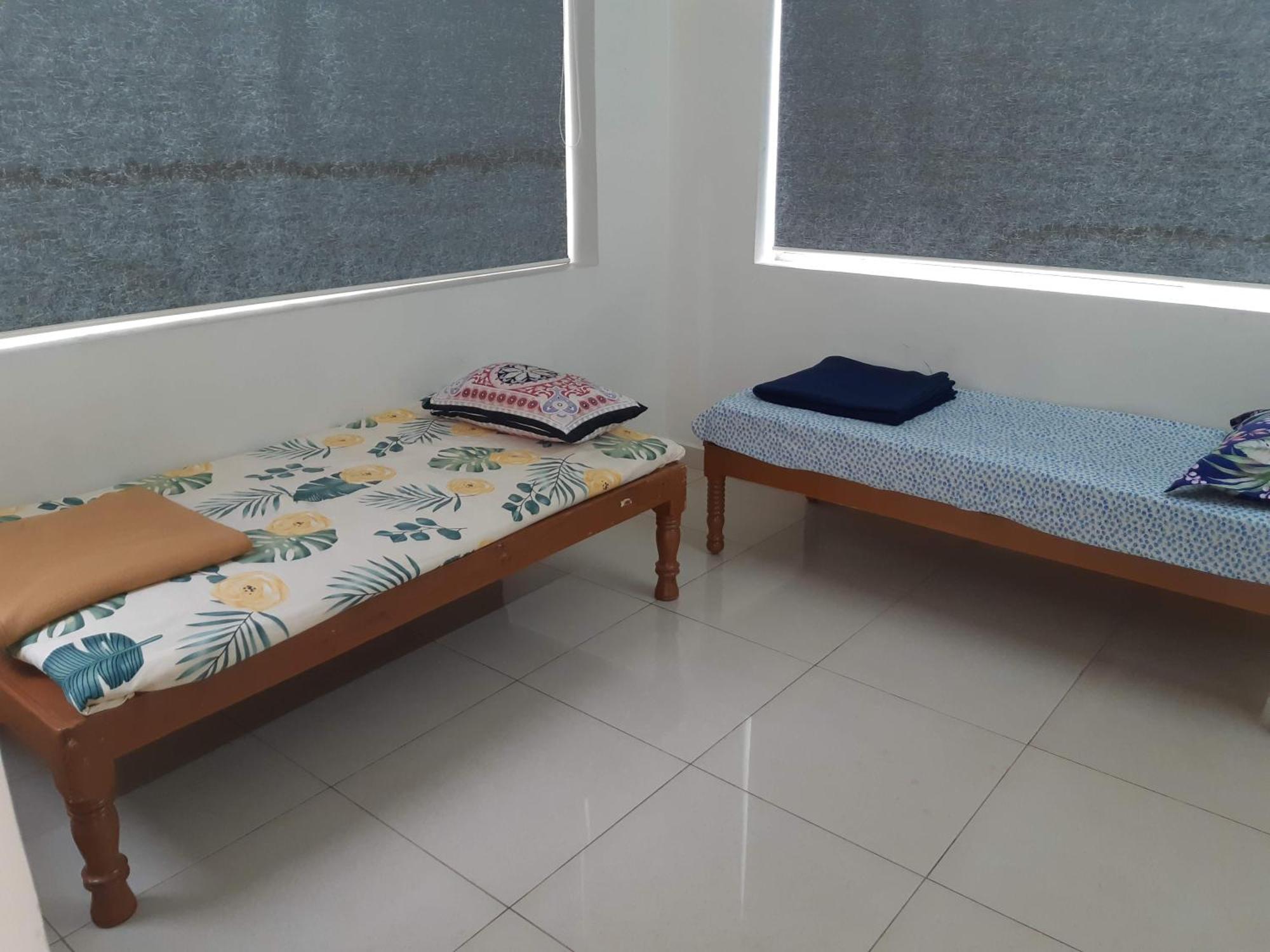 Srinivasa Hotel Tirupati Ngoại thất bức ảnh
